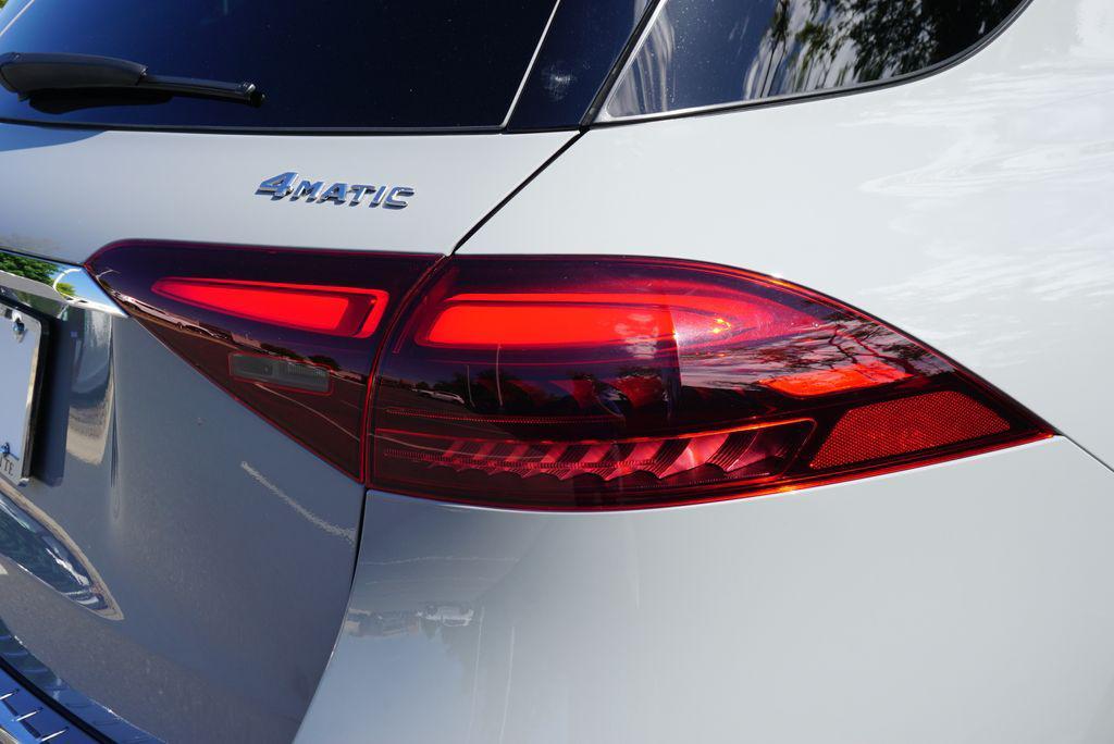 new 2026 Mercedes-Benz GLE 450 car, priced at $96,880