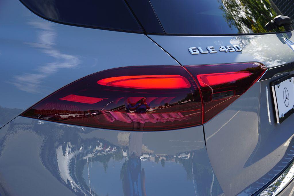 new 2026 Mercedes-Benz GLE 450 car, priced at $96,880