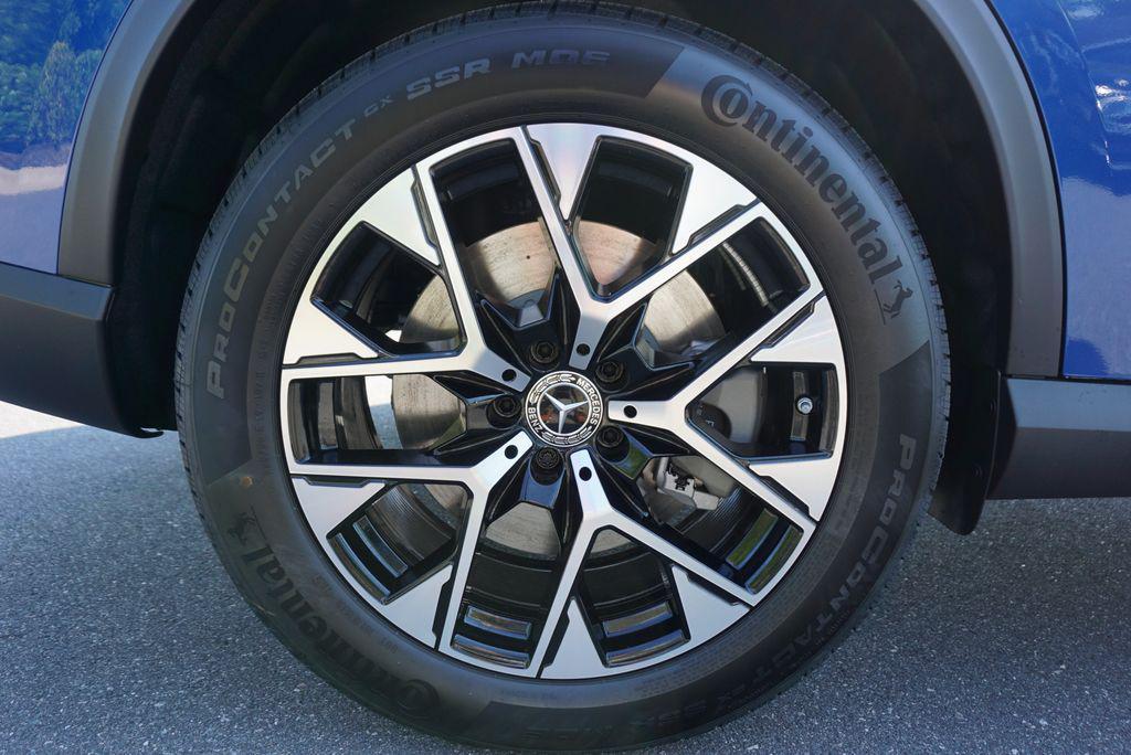 new 2025 Mercedes-Benz GLC 350e car, priced at $69,145