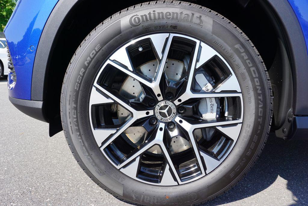 new 2025 Mercedes-Benz GLC 350e car, priced at $69,145