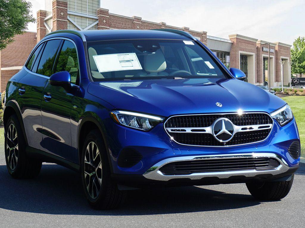new 2025 Mercedes-Benz GLC 350e car, priced at $69,145