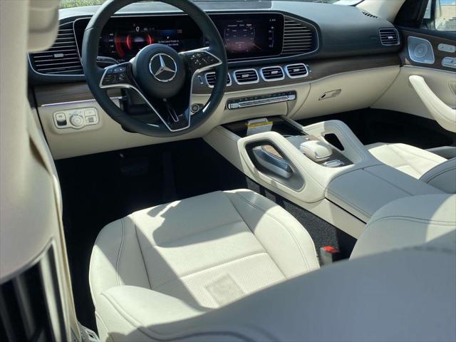 new 2025 Mercedes-Benz GLS 450 car, priced at $91,800