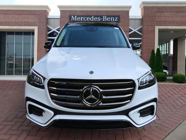 new 2024 Mercedes-Benz GLS 580 car, priced at $119,715