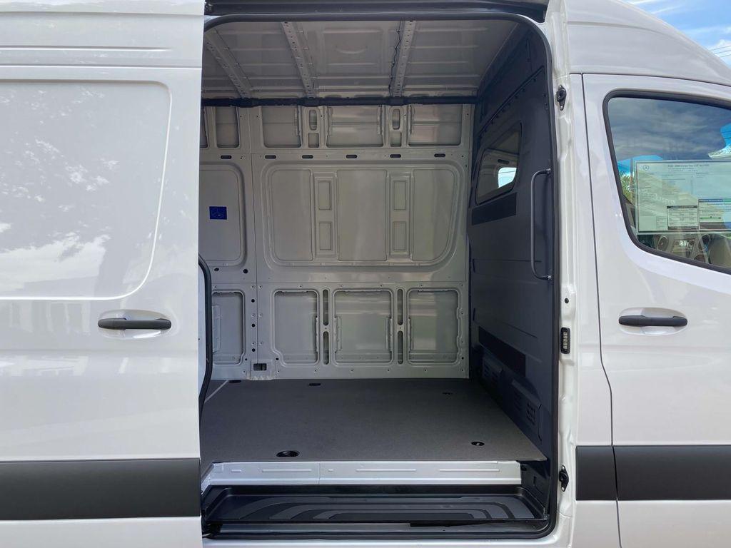 new 2025 Mercedes-Benz Sprinter 3500 car, priced at $69,606
