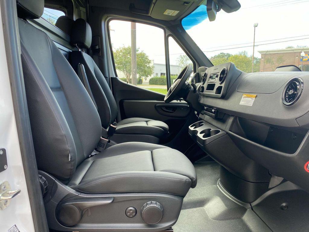 new 2025 Mercedes-Benz Sprinter 3500 car, priced at $69,606