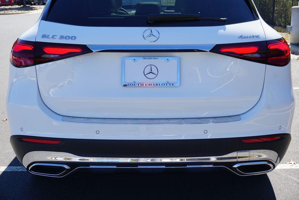 new 2026 Mercedes-Benz GLC 300 car, priced at $62,985