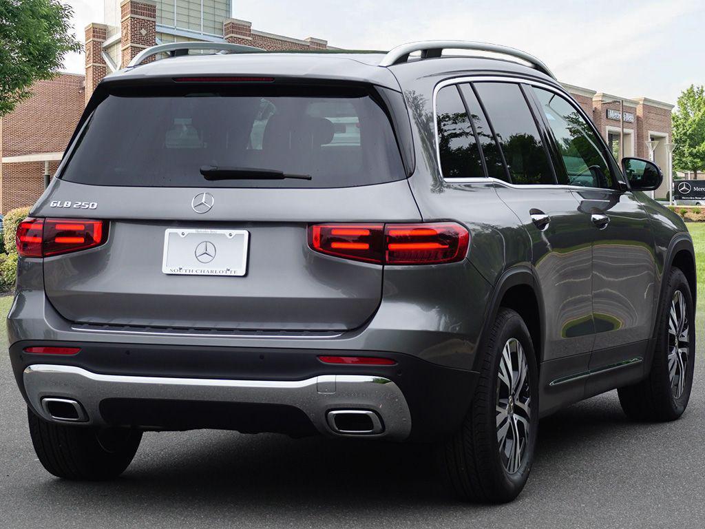new 2025 Mercedes-Benz GLB 250 car, priced at $52,780