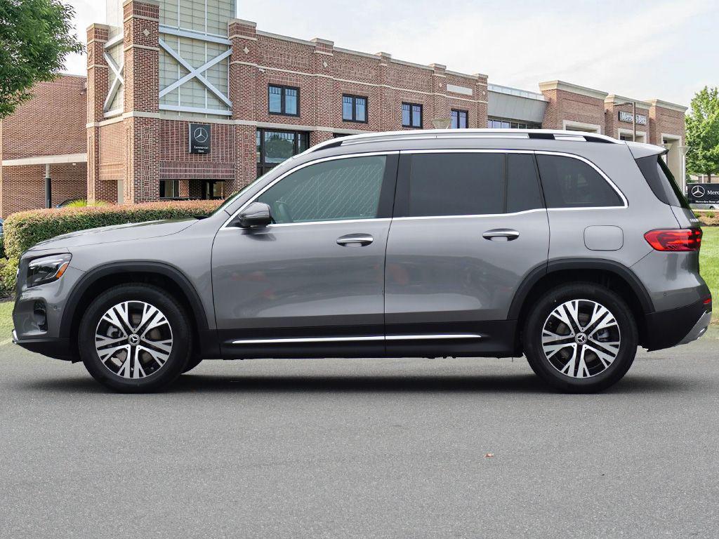 new 2025 Mercedes-Benz GLB 250 car, priced at $52,780