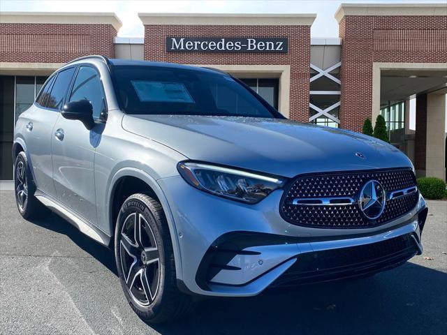 new 2025 Mercedes-Benz GLC 300 car, priced at $61,645