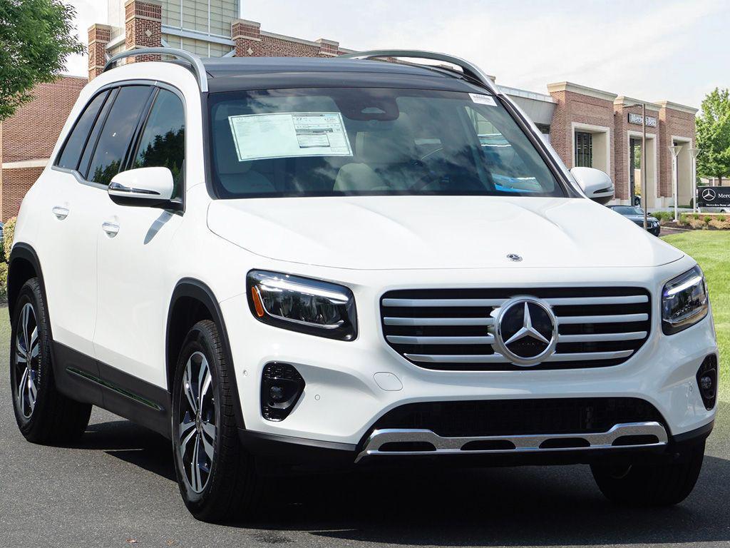 new 2025 Mercedes-Benz GLB 250 car, priced at $52,030