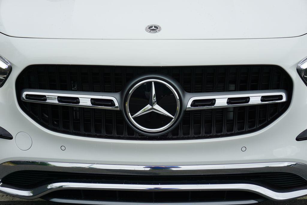 new 2026 Mercedes-Benz GLA 250 car, priced at $49,455