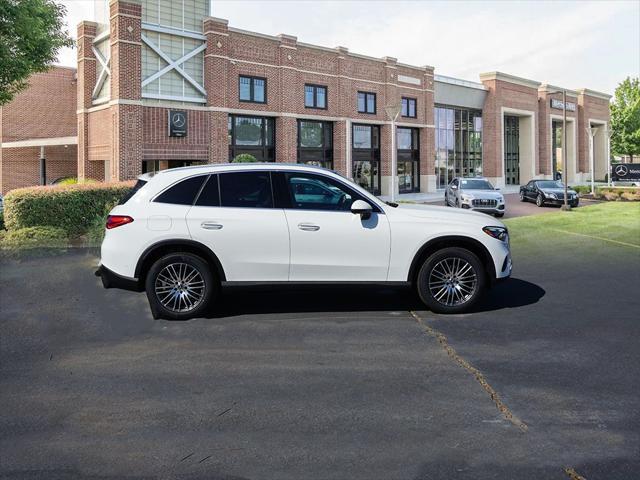 new 2025 Mercedes-Benz GLC 300 car, priced at $62,195