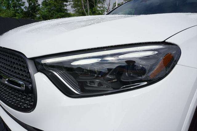 new 2025 Mercedes-Benz GLC 300 car, priced at $62,300