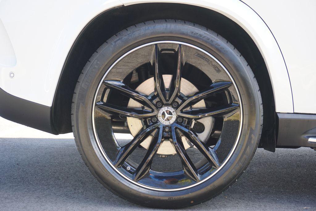 new 2026 Mercedes-Benz GLE 580 car, priced at $110,375
