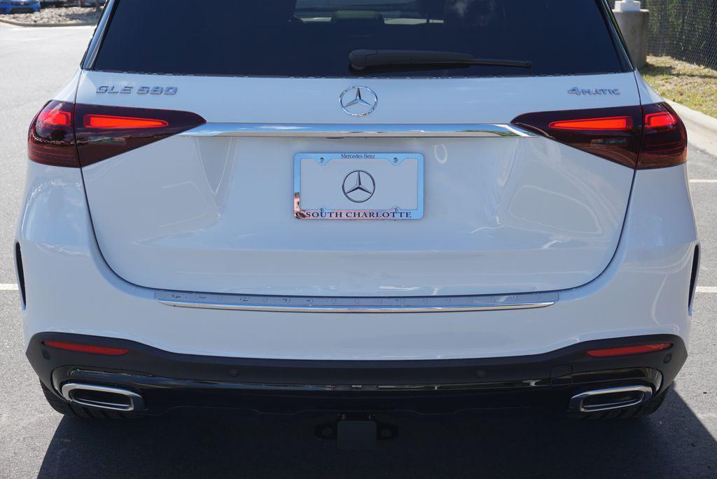 new 2026 Mercedes-Benz GLE 580 car, priced at $110,375