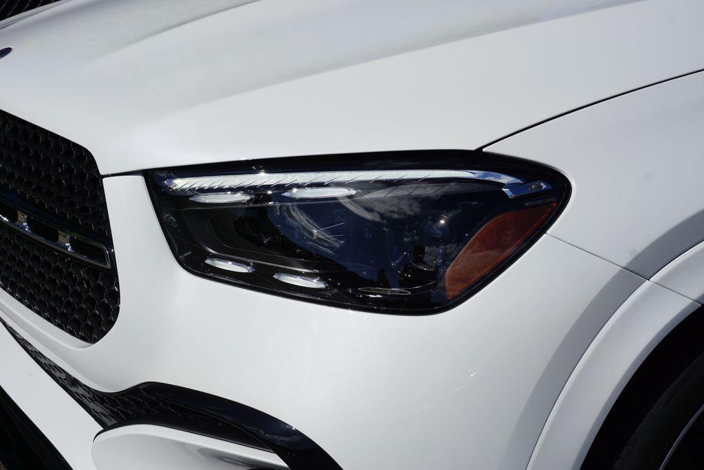 new 2026 Mercedes-Benz GLE 580 car, priced at $110,375