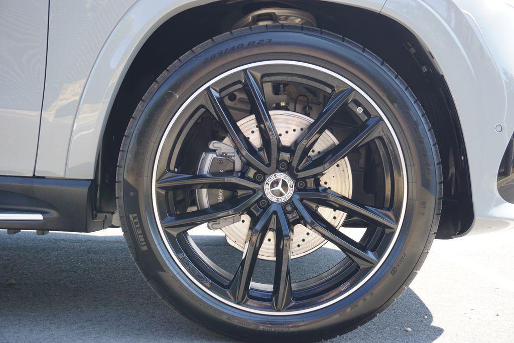 new 2026 Mercedes-Benz GLS 580 car, priced at $129,360