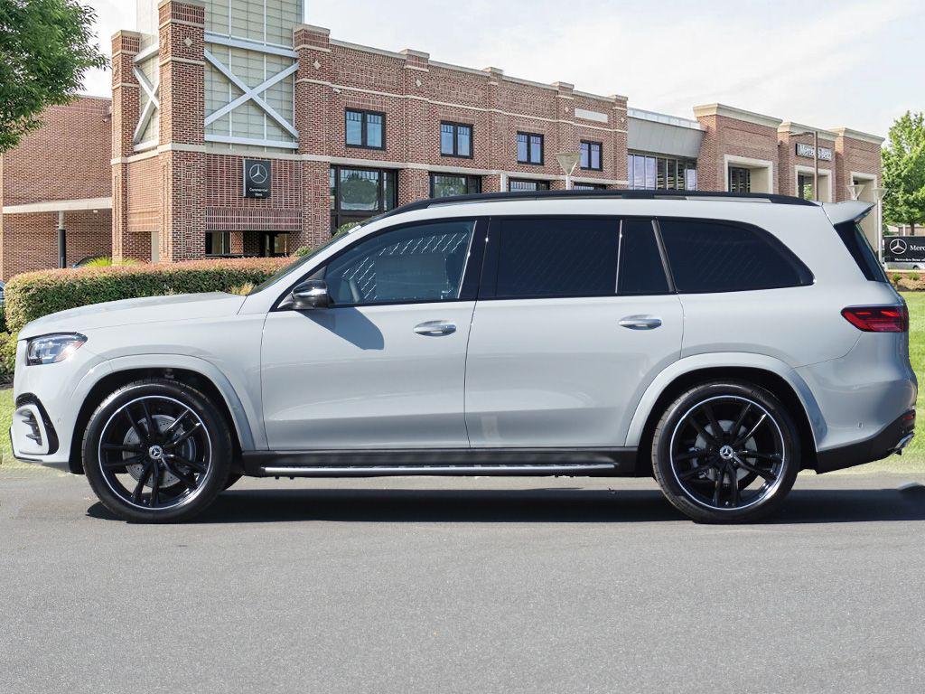 new 2026 Mercedes-Benz GLS 580 car, priced at $129,360