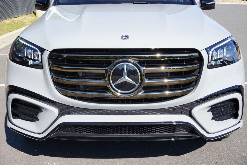 new 2026 Mercedes-Benz GLS 580 car, priced at $129,360