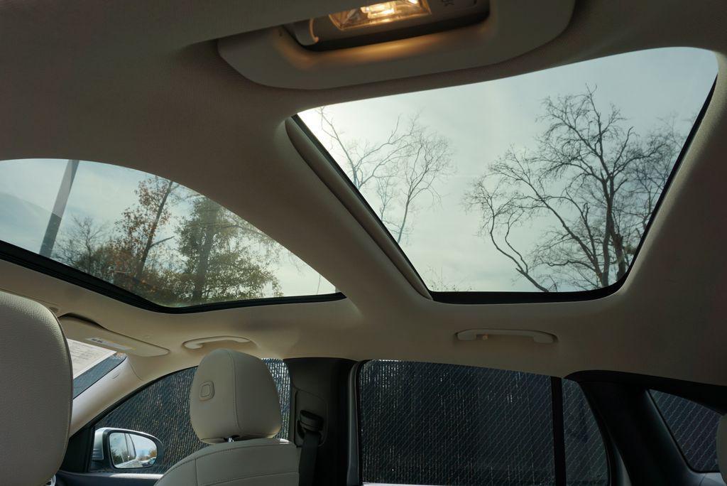 used 2021 Mercedes-Benz GLA 250 car, priced at $28,995