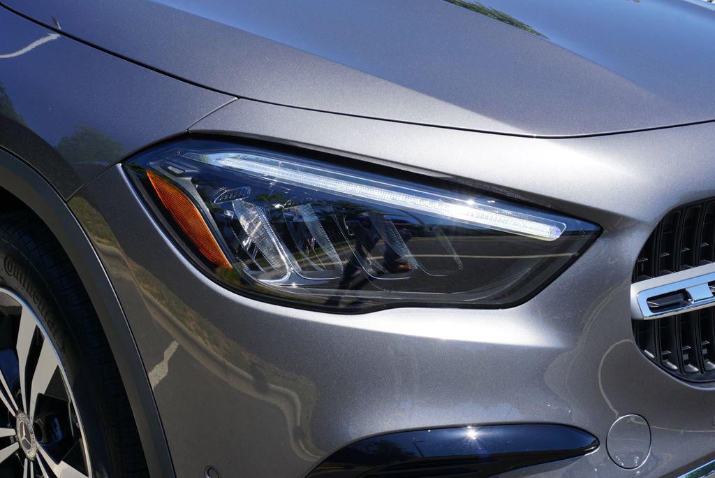new 2026 Mercedes-Benz GLA 250 car, priced at $49,320