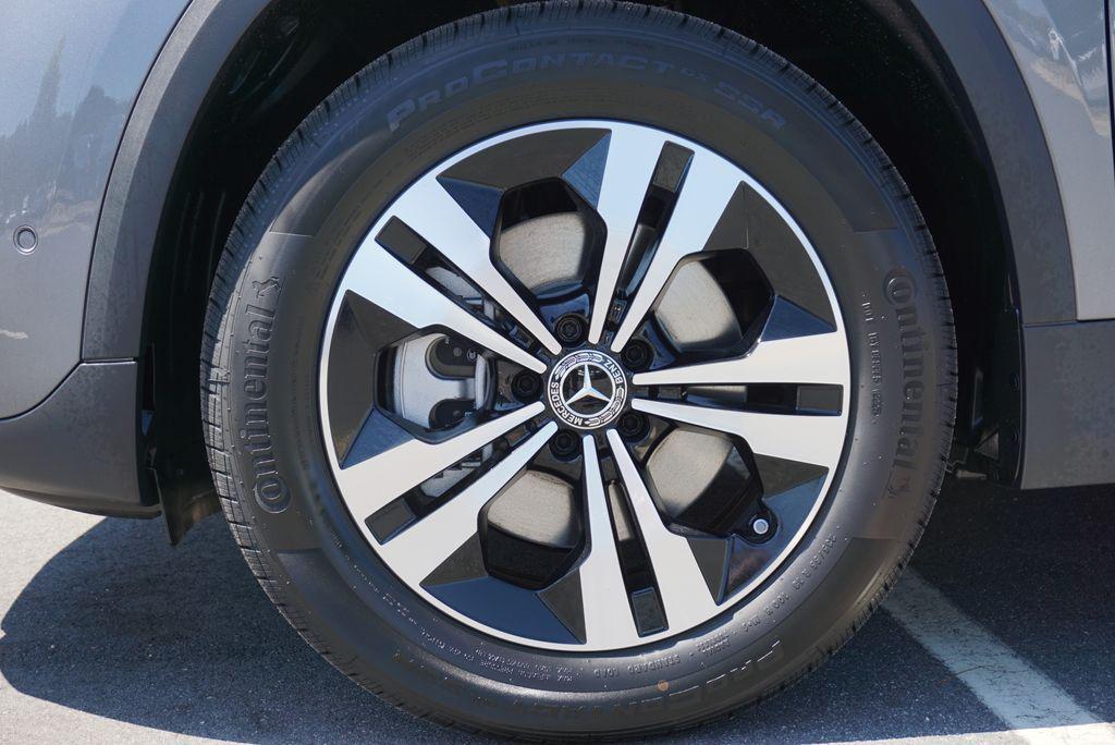 new 2026 Mercedes-Benz GLA 250 car, priced at $49,320