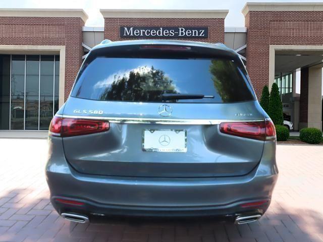 used 2022 Mercedes-Benz GLS 580 car, priced at $75,995