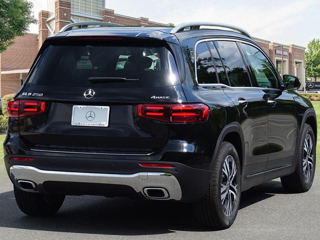 new 2025 Mercedes-Benz GLB 250 car, priced at $52,030