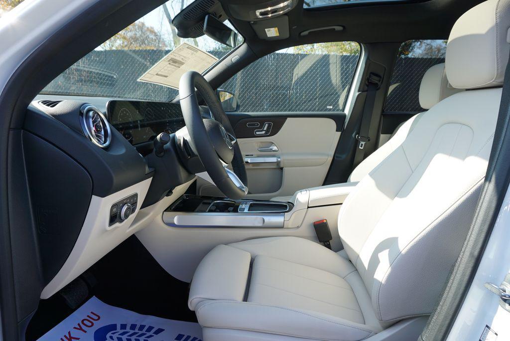 new 2026 Mercedes-Benz GLB 250 car, priced at $50,095