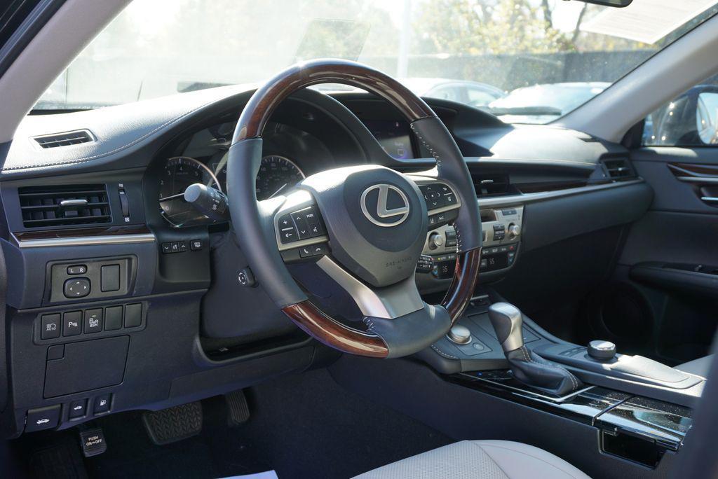 used 2017 Lexus ES 350 car, priced at $25,495