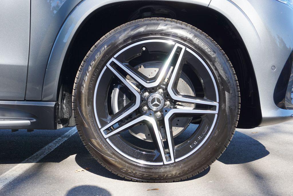 new 2026 Mercedes-Benz GLS 450 car, priced at $101,585