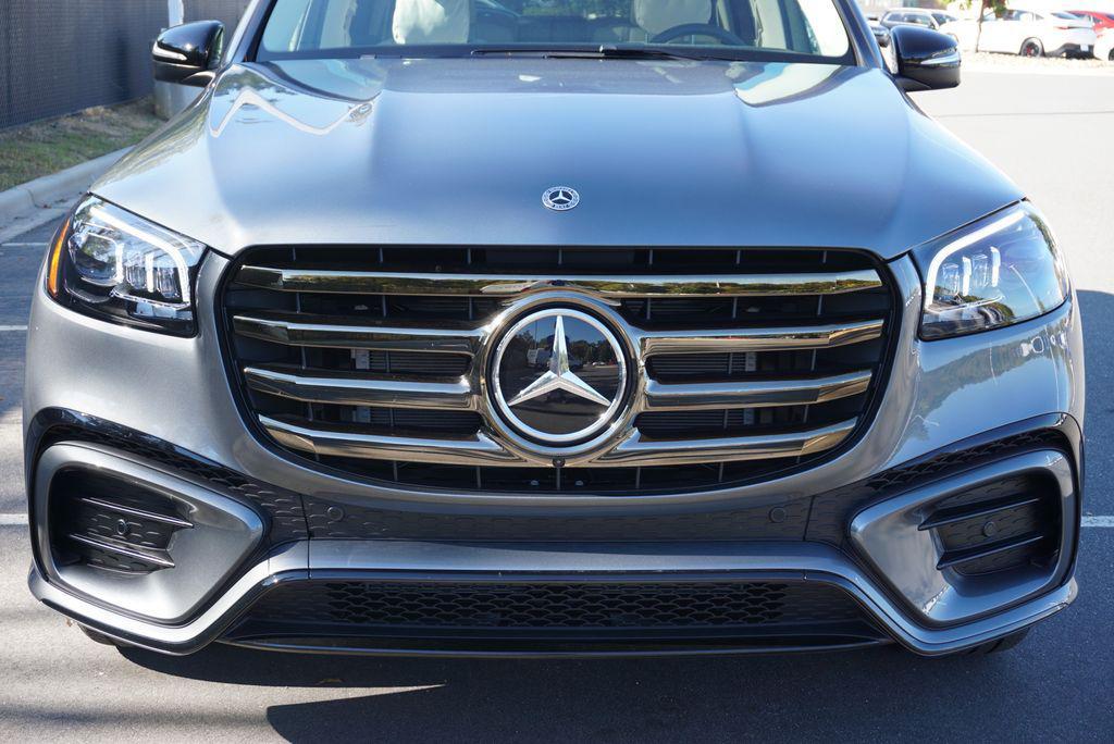 new 2026 Mercedes-Benz GLS 450 car, priced at $101,585