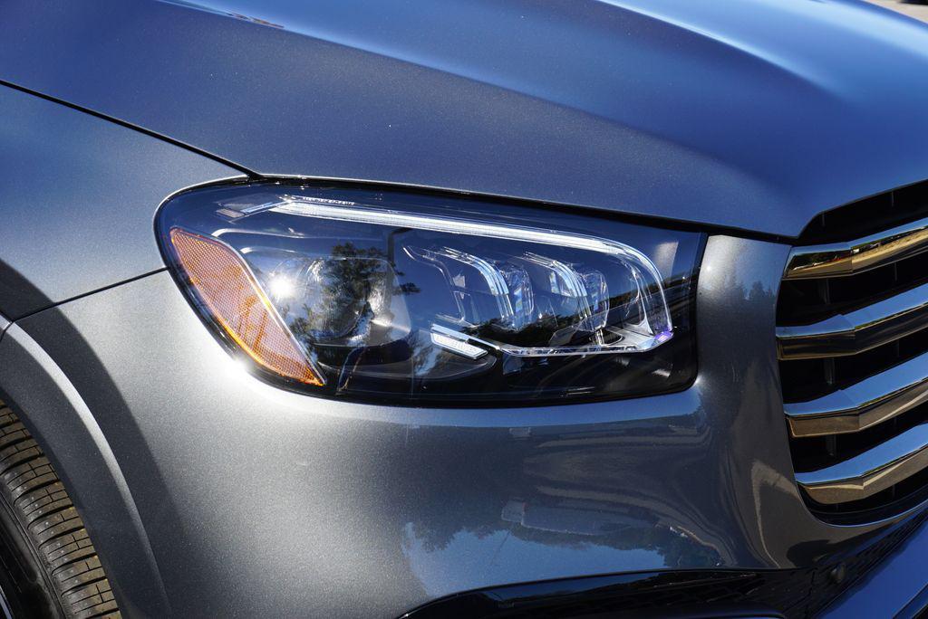 new 2026 Mercedes-Benz GLS 450 car, priced at $101,585