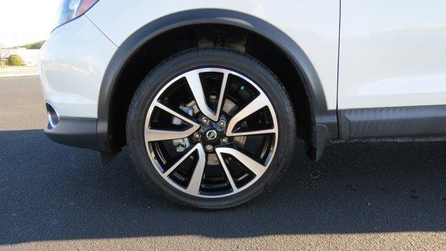 used 2019 Nissan Rogue Sport car, priced at $24,550