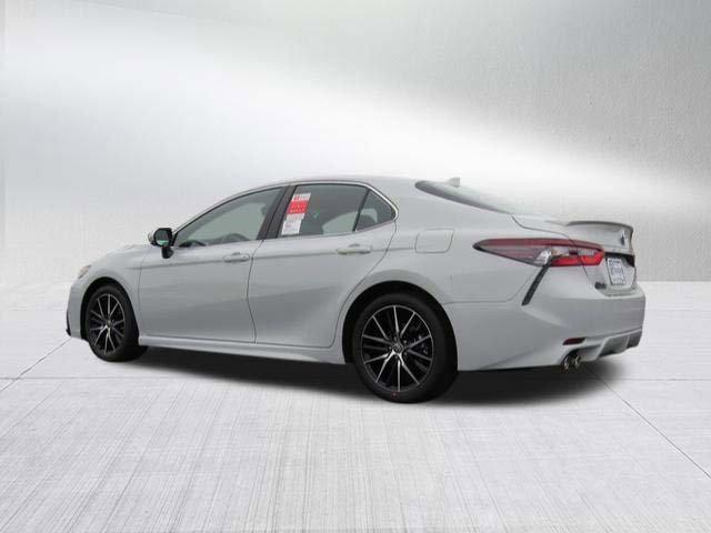 new 2024 Toyota Camry Hybrid car, priced at $34,613