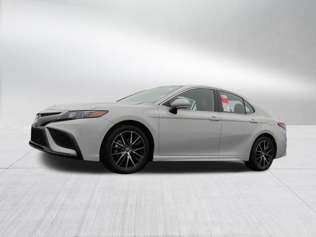 new 2024 Toyota Camry Hybrid car, priced at $34,613