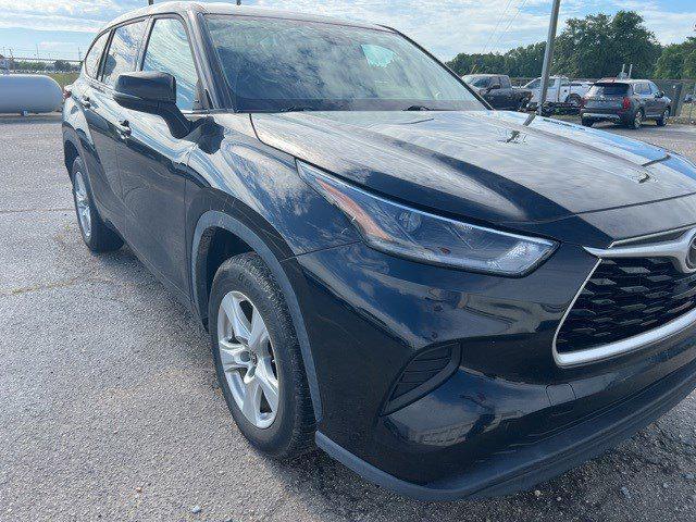 used 2021 Toyota Highlander car, priced at $25,997
