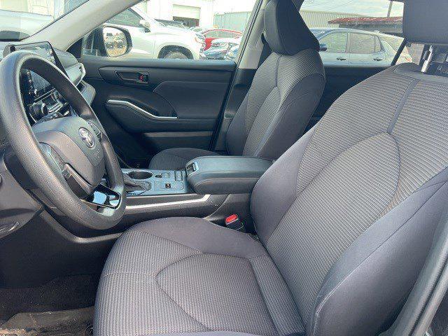 used 2021 Toyota Highlander car, priced at $25,997