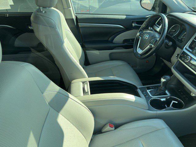 used 2018 Toyota Highlander car, priced at $29,994