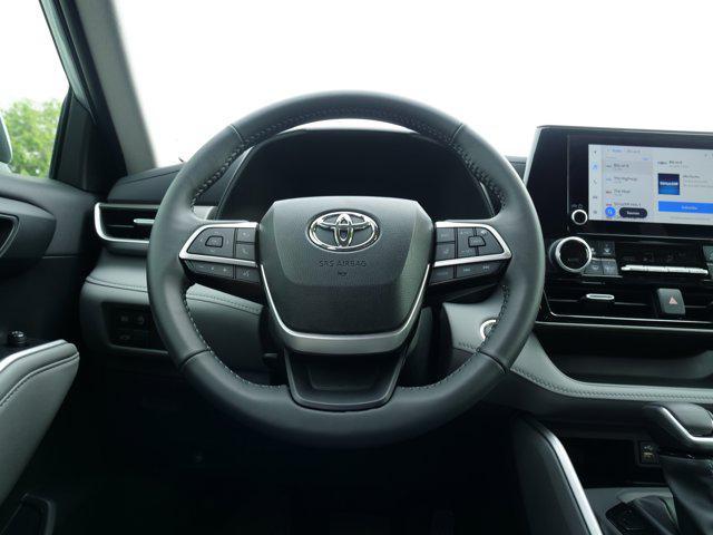 used 2024 Toyota Highlander car, priced at $42,910