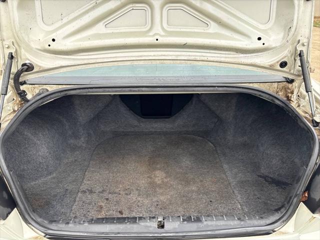 used 2006 Mitsubishi Galant car, priced at $4,500