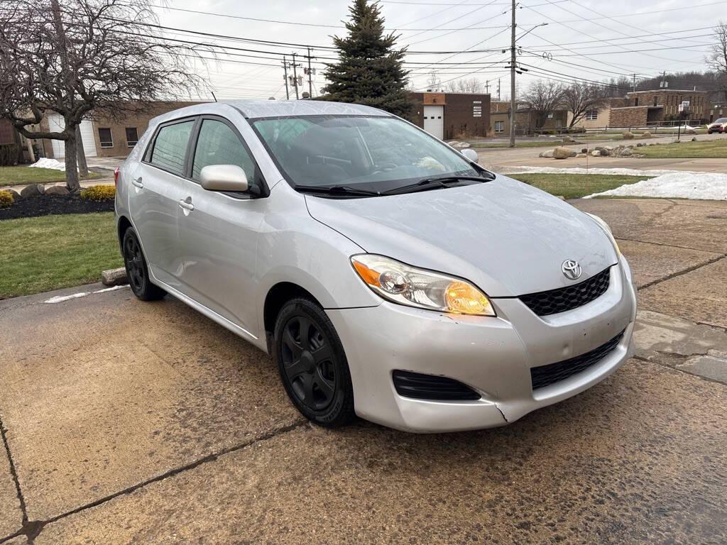 used 2009 Toyota Matrix car, priced at $6,500