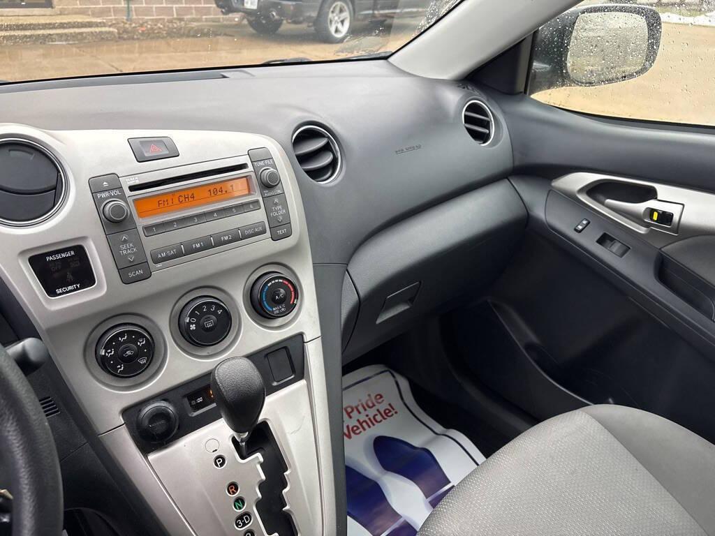 used 2009 Toyota Matrix car, priced at $6,500