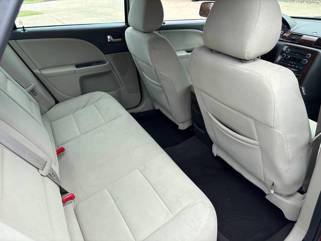 used 2008 Ford Taurus car, priced at $5,900