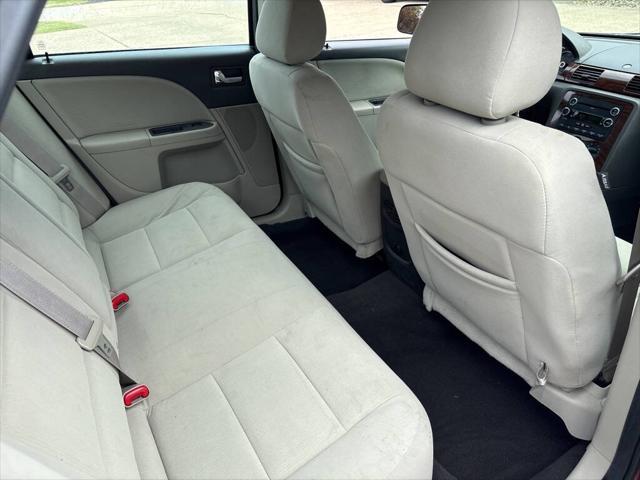 used 2008 Ford Taurus car, priced at $5,900