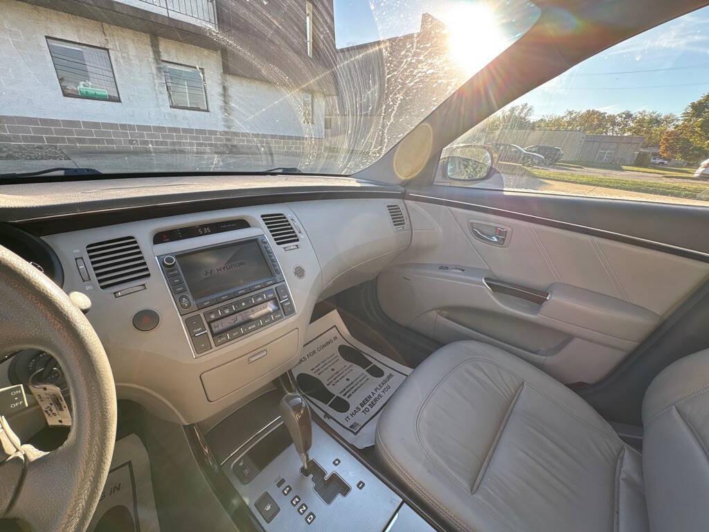 used 2010 Hyundai Azera car, priced at $6,900