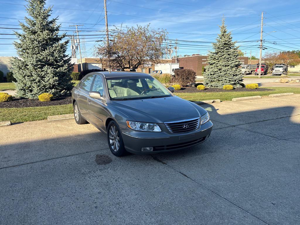 used 2010 Hyundai Azera car, priced at $6,900