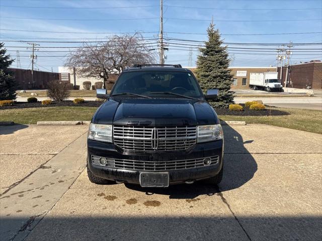 used 2009 Lincoln Navigator car, priced at $7,300