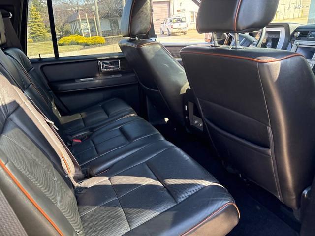 used 2009 Lincoln Navigator car, priced at $7,300