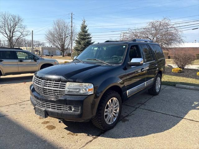 used 2009 Lincoln Navigator car, priced at $7,300